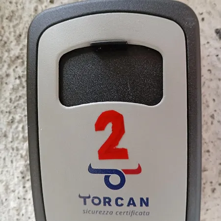 Rosso Blu ヴェルナッツァ